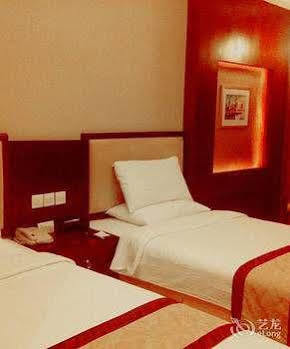 Hotel Wanyi Dongguan  Exterior foto